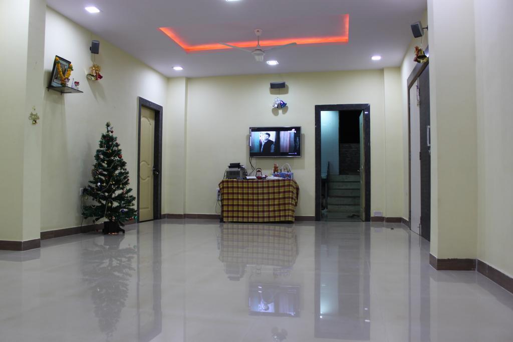 Strawberry Hills Resort Panchgani Exterior photo